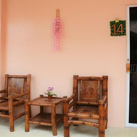 Alona Studios Apartment Hotel Panglao Exterior foto